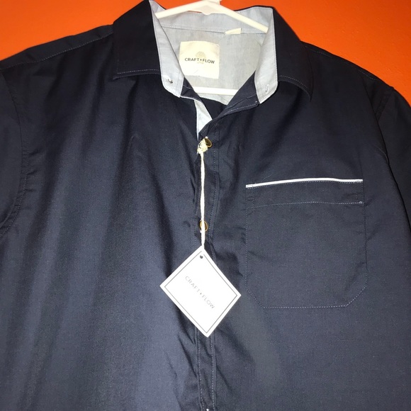 New Craft+Flow Button down - Picture 3 of 3